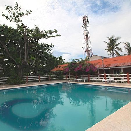 Oyo 853 Malapascua Beach And Dive Resort Buitenkant foto